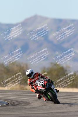 media/Dec-07-2025-CVMA (Sun) [[3e7d2de5dc]]/Race 12- Formula 40 MW and LW/